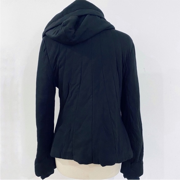 BCBGMaxAria padded quilt light jacket - Picture 2 of 13